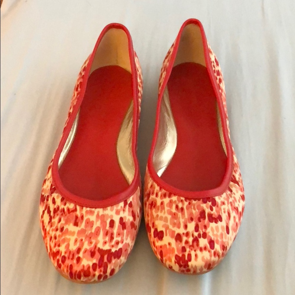 Well worn Banana Republic floral pink flats sz 8